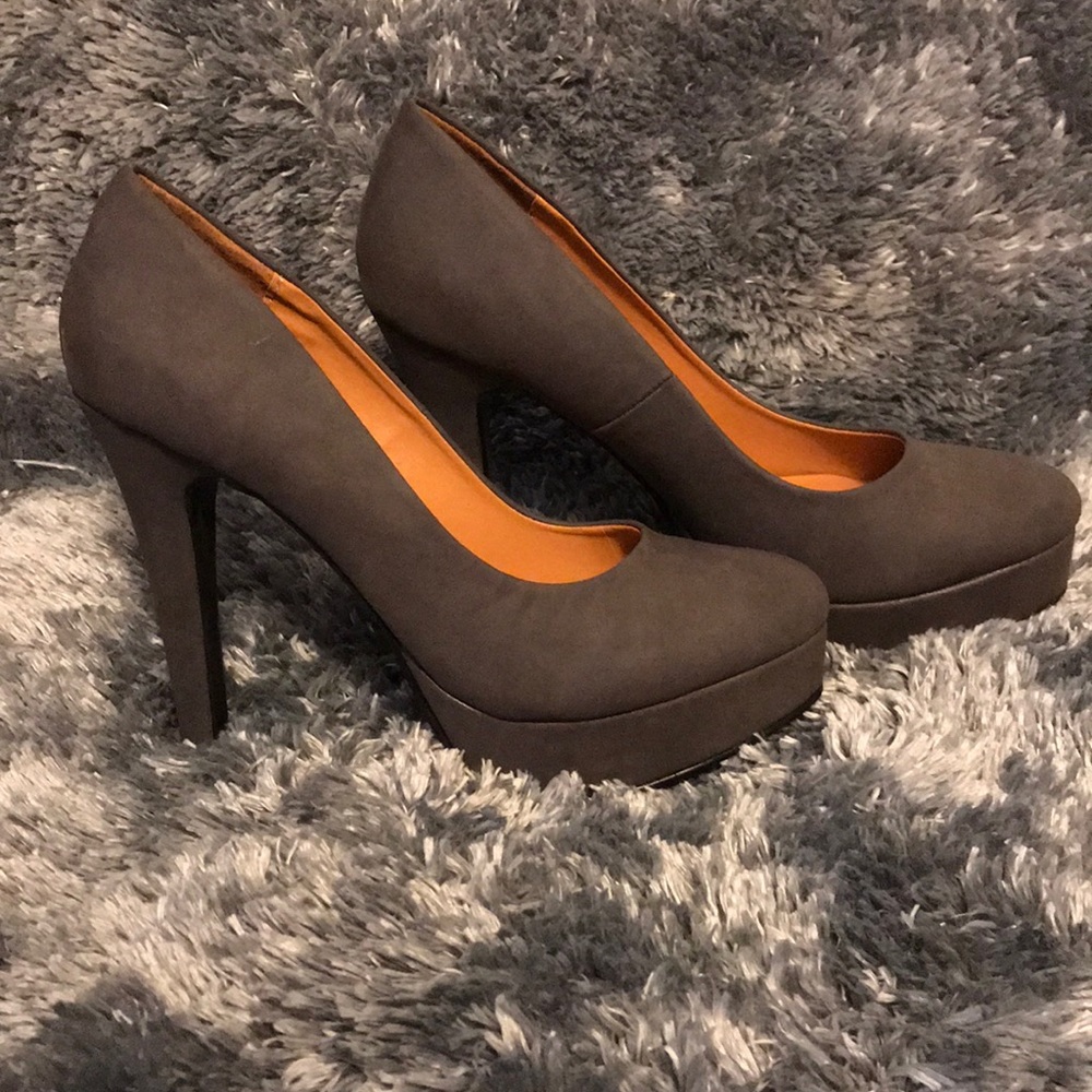 JustFab Pumps